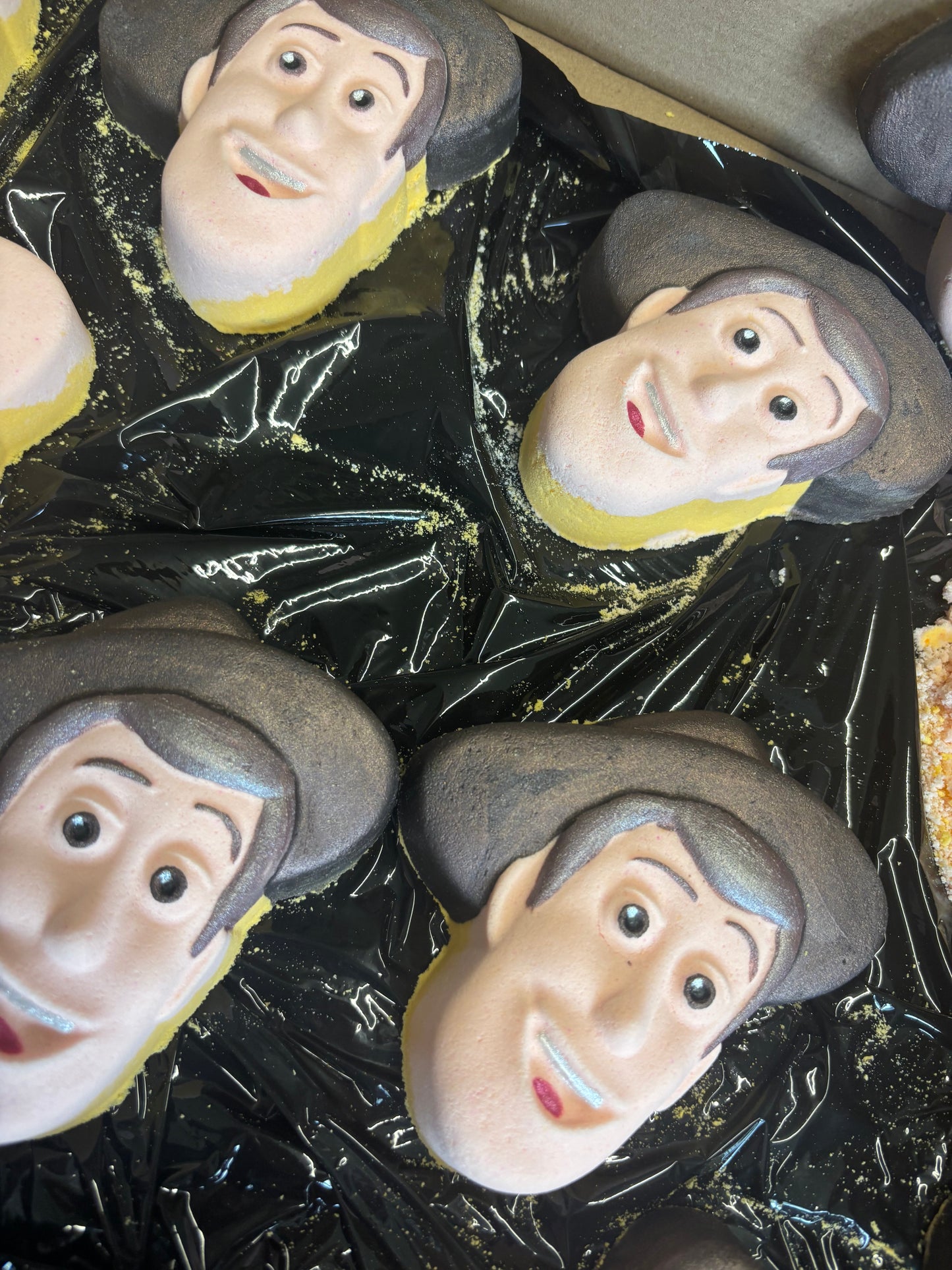 Woodie bath bomb